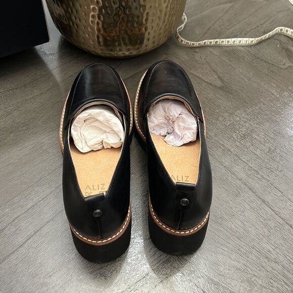 NATURALIZER DARRY LUG SOLE LOAFER - Picture 11 of 14